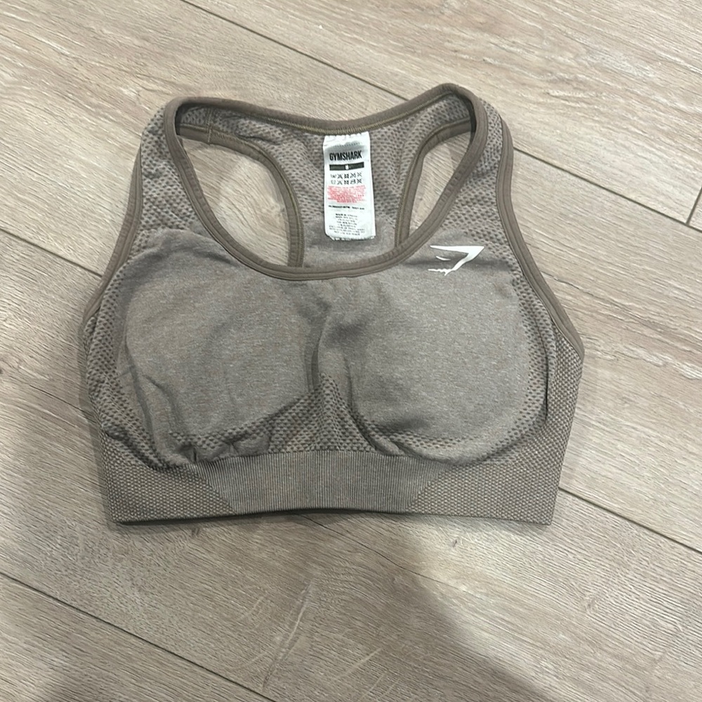 Gymshark Gray Sports Bra Racerback Moisture-Wicking